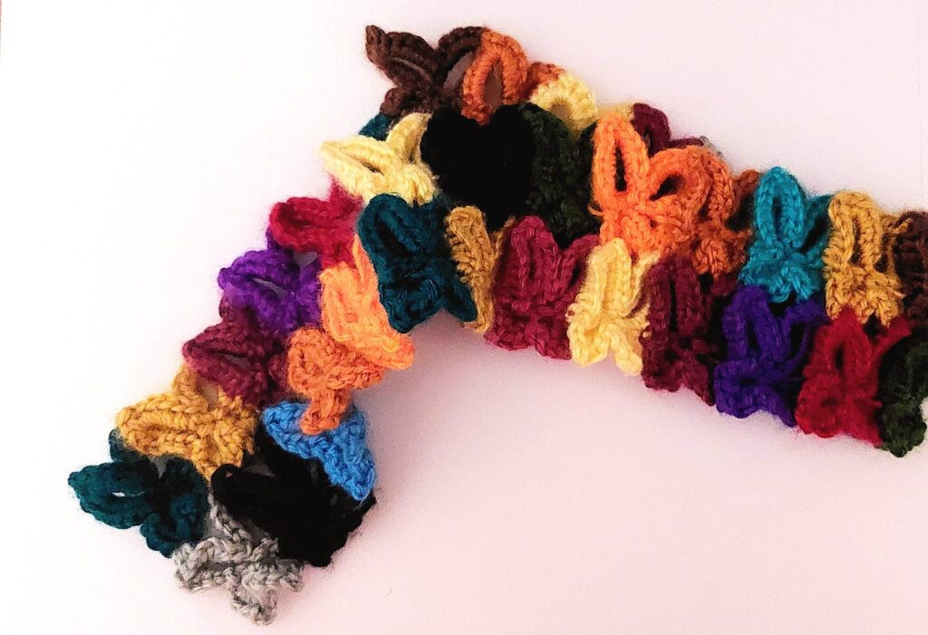 A butterfly garland folded over.